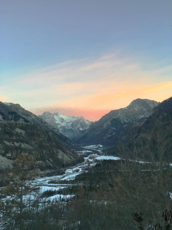 Auberge Des Ecrins Champoleon Exterior photo